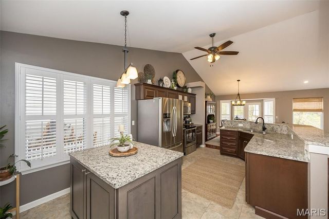 736 Emerald Oaks Court, Eureka, MO 63025