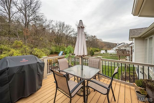 736 Emerald Oaks Court, Eureka, MO 63025