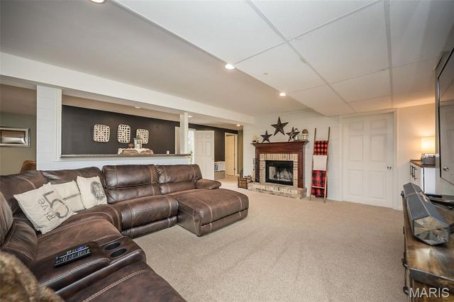 736 Emerald Oaks Court, Eureka, MO 63025