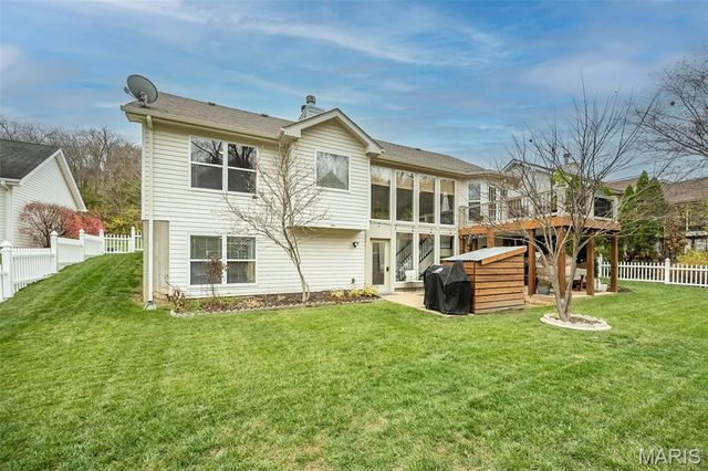 736 Emerald Oaks Court, Eureka, MO 63025