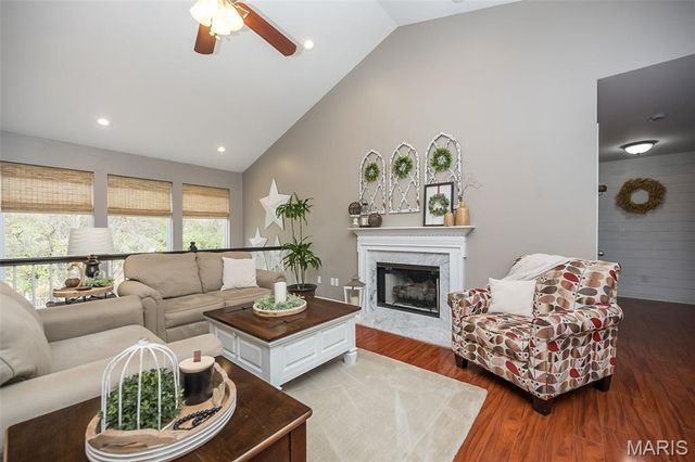 736 Emerald Oaks Court, Eureka, MO 63025