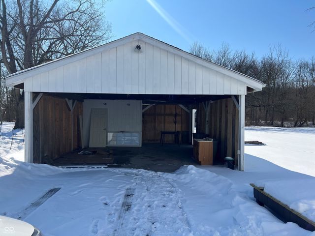 27 Beechgrove Avenue, Batesville, IN 47006