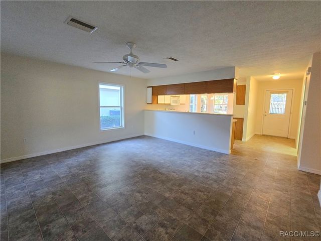 6456 W Cannondale Drive, Crystal River, FL 34429