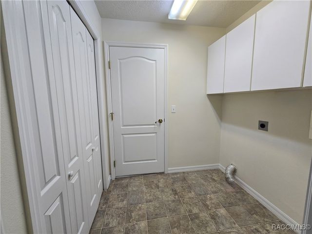 6456 W Cannondale Drive, Crystal River, FL 34429