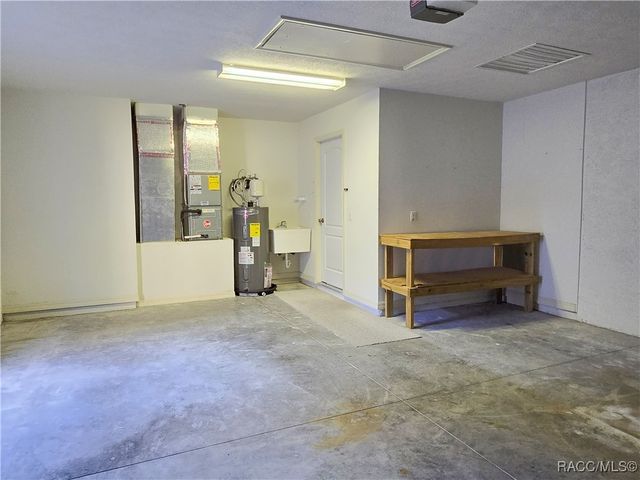 6456 W Cannondale Drive, Crystal River, FL 34429