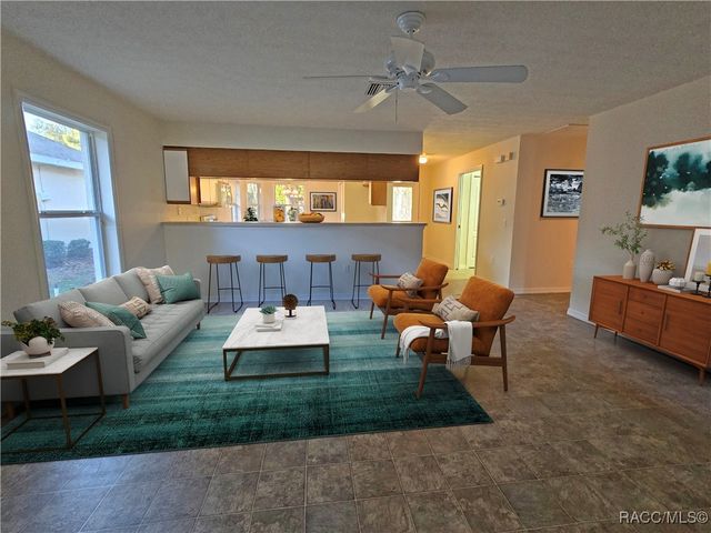 6456 W Cannondale Drive, Crystal River, FL 34429