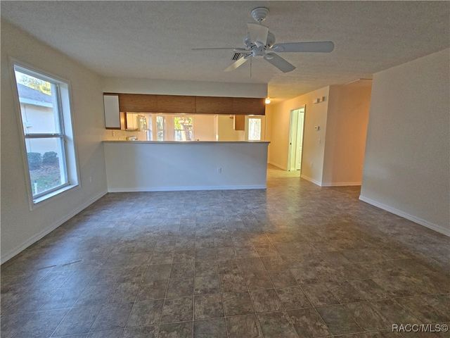 6456 W Cannondale Drive, Crystal River, FL 34429