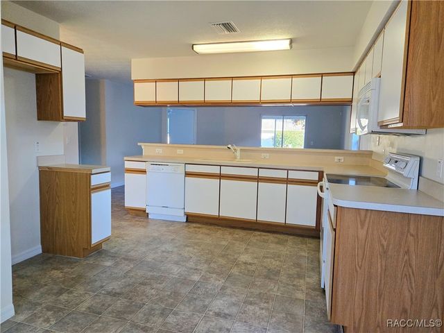 6456 W Cannondale Drive, Crystal River, FL 34429