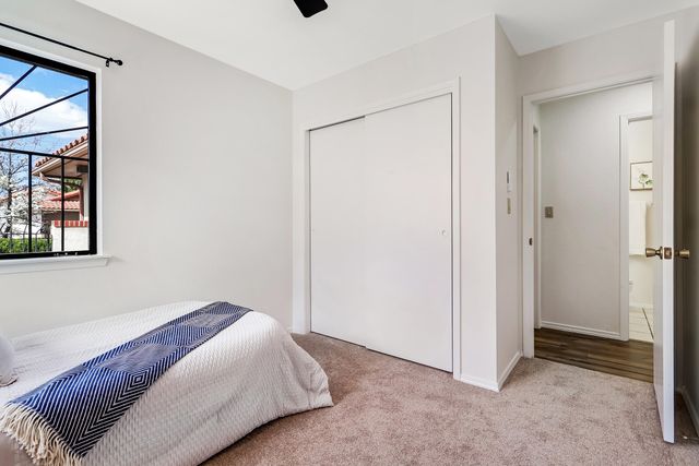 10326 Oso Redondo NE, Albuquerque, NM 87111