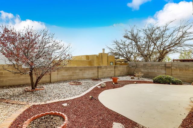 10326 Oso Redondo NE, Albuquerque, NM 87111