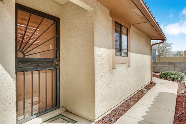 10326 Oso Redondo NE, Albuquerque, NM 87111