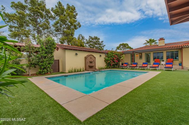 225 N Sierra Vista Drive, Tucson, AZ 85719