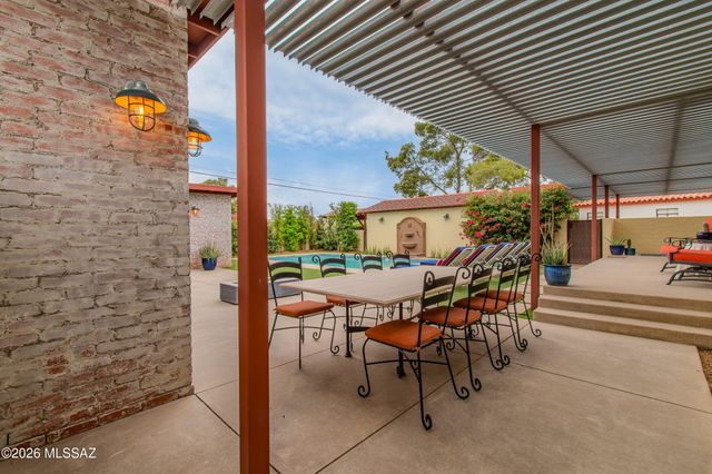 225 N Sierra Vista Drive, Tucson, AZ 85719