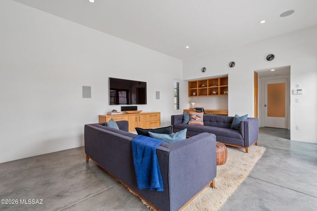 225 N Sierra Vista Drive, Tucson, AZ 85719