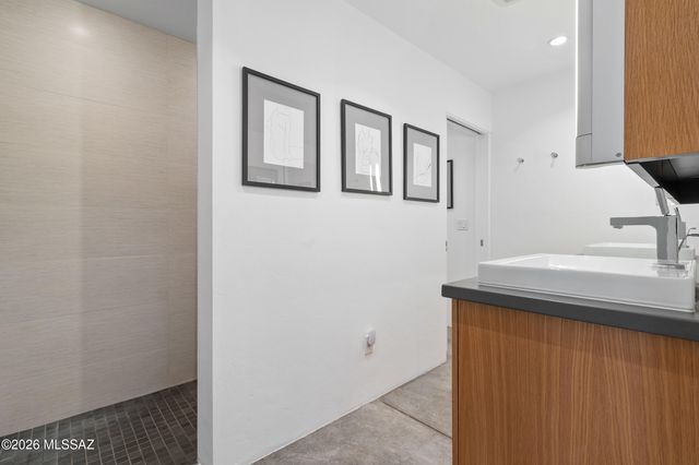 225 N Sierra Vista Drive, Tucson, AZ 85719