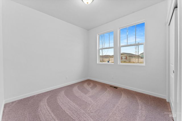 7805 E Beaufort St, Nampa, ID 83687