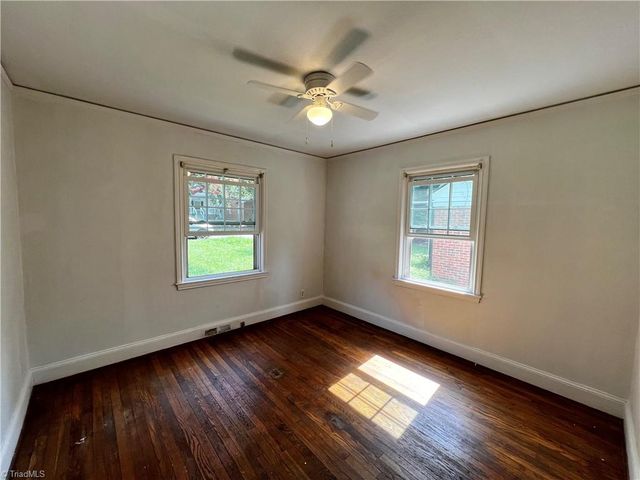 1305 Winstead Place, Greensboro, NC 27408