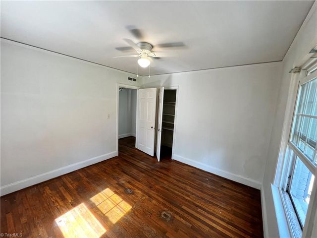 1305 Winstead Place, Greensboro, NC 27408