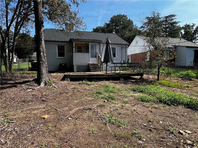 1305 Winstead Place, Greensboro, NC 27408