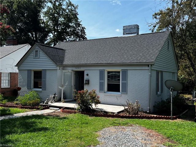 1305 Winstead Place, Greensboro, NC 27408