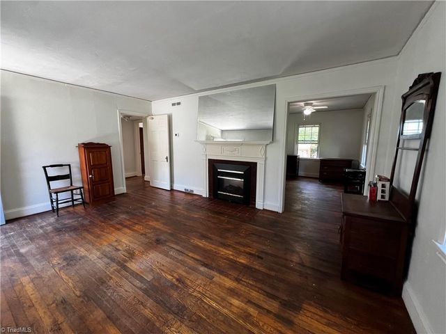 1305 Winstead Place, Greensboro, NC 27408