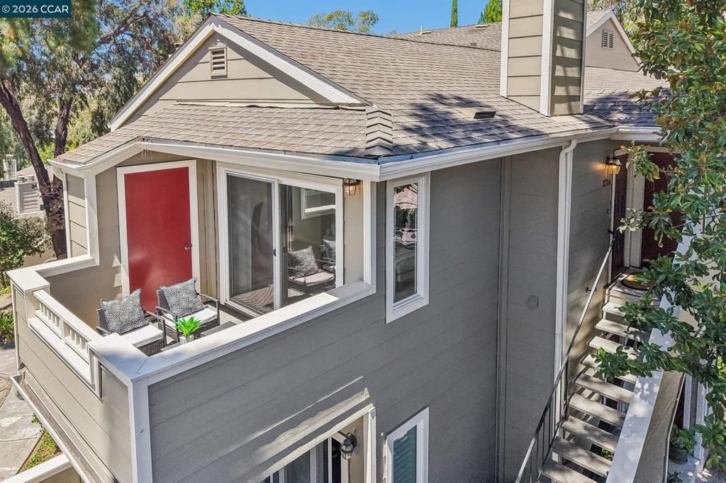 Image 2 of property listing at 271 Norris Canyon Ter A, San Ramon, CA 94583