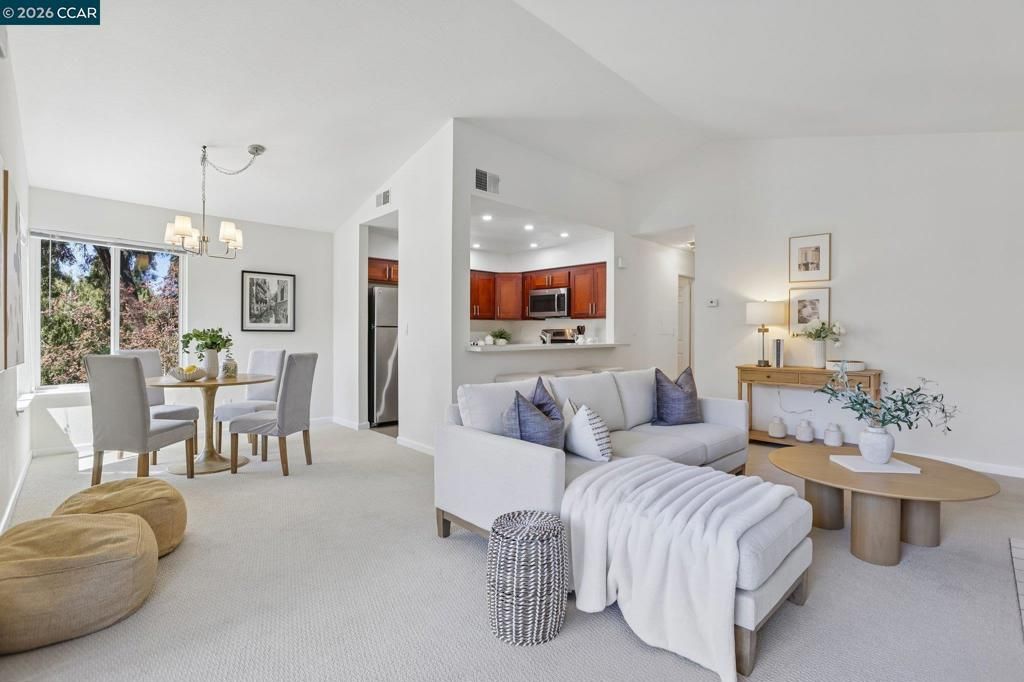 Image 9 of property listing at 271 Norris Canyon Ter A, San Ramon, CA 94583