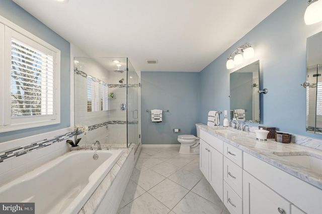 911 RIGHTER ST, Conshohocken, PA 19428