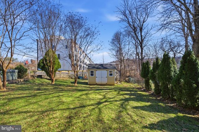 911 RIGHTER ST, Conshohocken, PA 19428