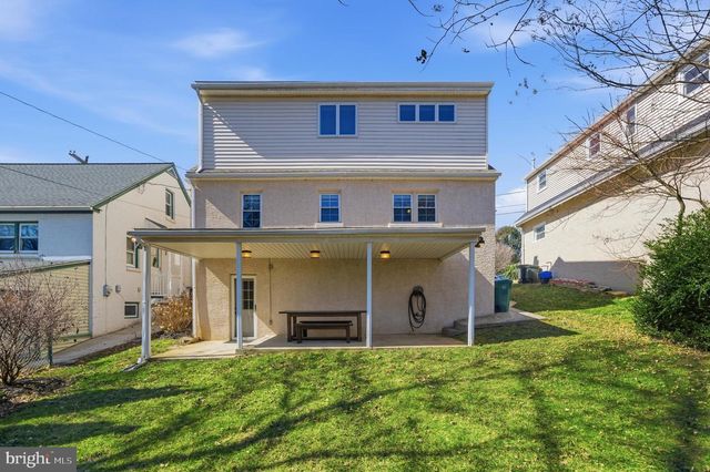 911 RIGHTER ST, Conshohocken, PA 19428