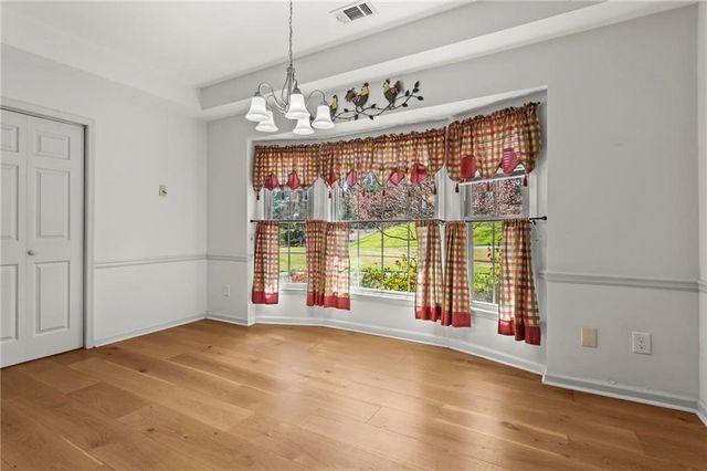 146 Lakeside Drive NW, Kennesaw, GA 30144