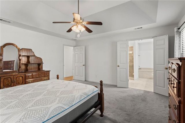 146 Lakeside Drive NW, Kennesaw, GA 30144