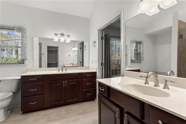 146 Lakeside Drive NW, Kennesaw, GA 30144