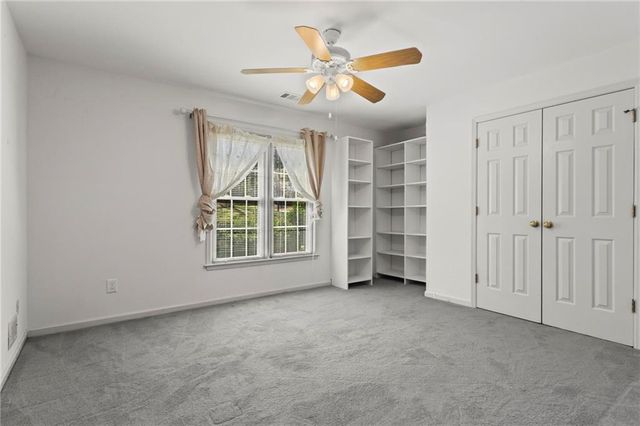 146 Lakeside Drive NW, Kennesaw, GA 30144