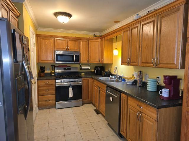 3052 Eastgate Street, Burton, MI 48519