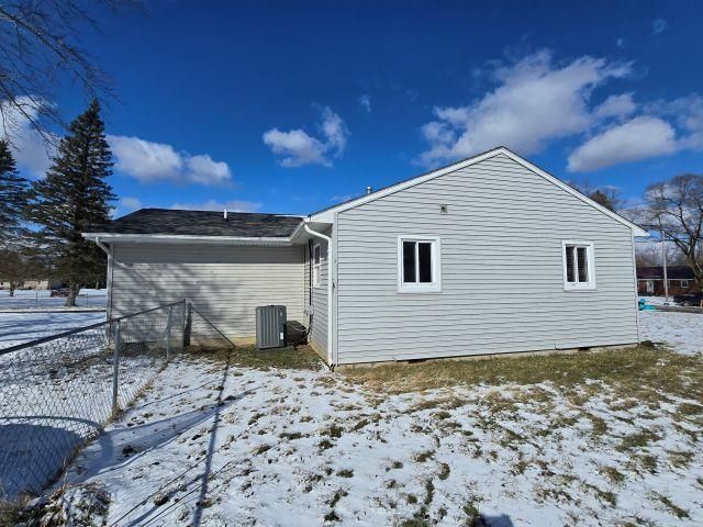 3052 Eastgate Street, Burton, MI 48519