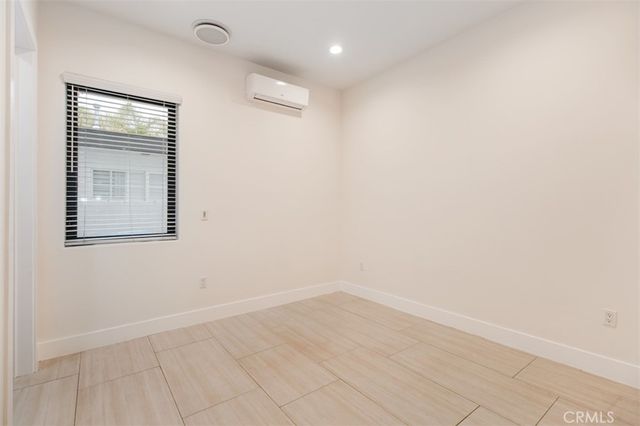 5017 Hesperia Ave, Encino, CA 91316
