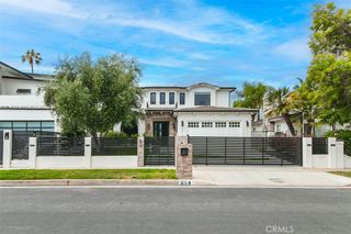5017 Hesperia Ave, Encino, CA 91316