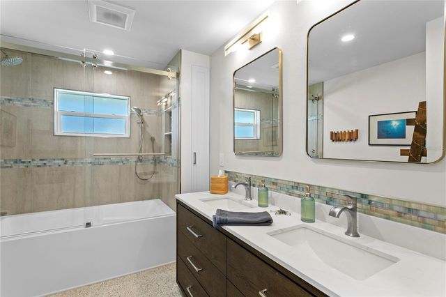 4152 13TH LANE NE, St Petersburg, FL 33703