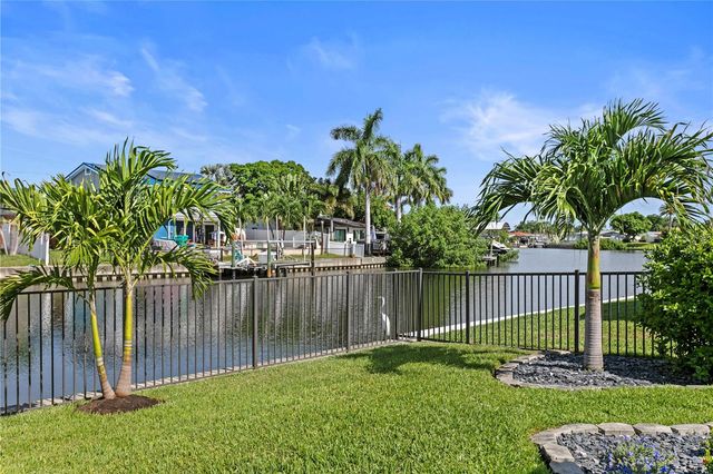 4152 13TH LANE NE, St Petersburg, FL 33703