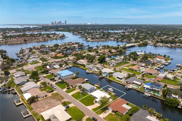 4152 13TH LANE NE, St Petersburg, FL 33703