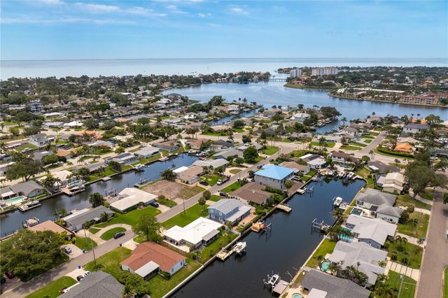 4152 13TH LANE NE, St Petersburg, FL 33703