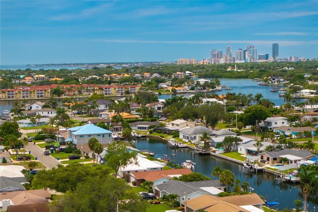 4152 13TH LANE NE, St Petersburg, FL 33703