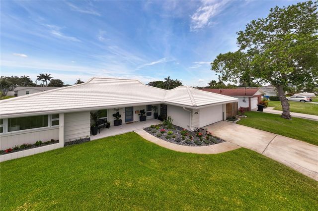 4152 13TH LANE NE, St Petersburg, FL 33703