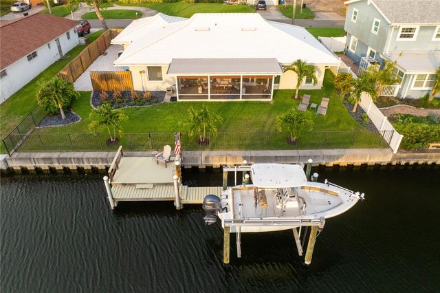 4152 13TH LANE NE, St Petersburg, FL 33703