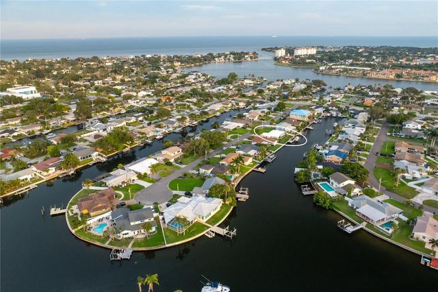 4152 13TH LANE NE, St Petersburg, FL 33703
