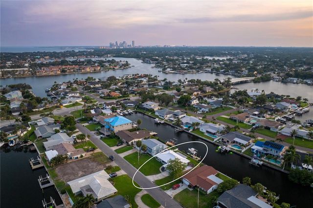 4152 13TH LANE NE, St Petersburg, FL 33703
