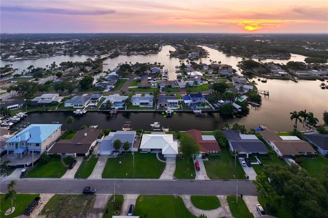 4152 13TH LANE NE, St Petersburg, FL 33703