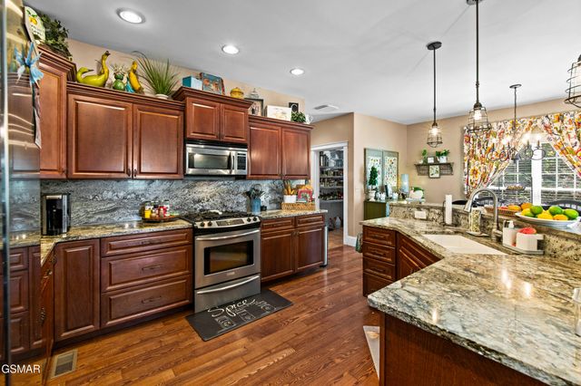 1279 Clabo Lane, Sevierville, TN 37876