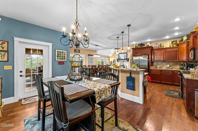 1279 Clabo Lane, Sevierville, TN 37876